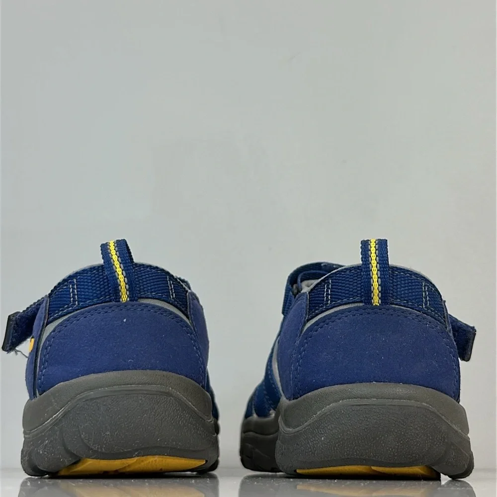 Keen Newport H2 Waterproof Hiking Sandals Size 7